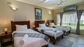 Room in Villa - Zambezi Family Lodge - Rhino Room